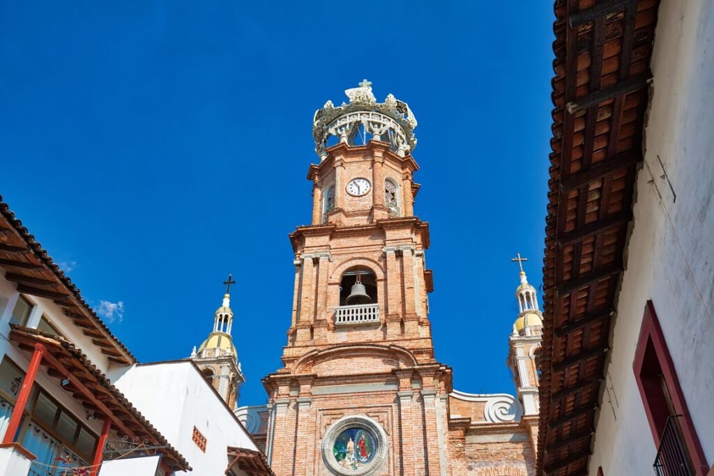 Explorando Puerto Vallarta: Iglesia de Nuestra Señora de Guadalupe