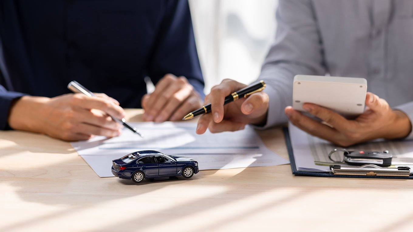 deducción de impuestos con renta de autos