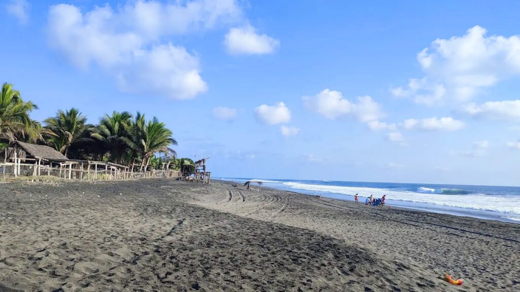 Playa El Real, Tecomán, Col.