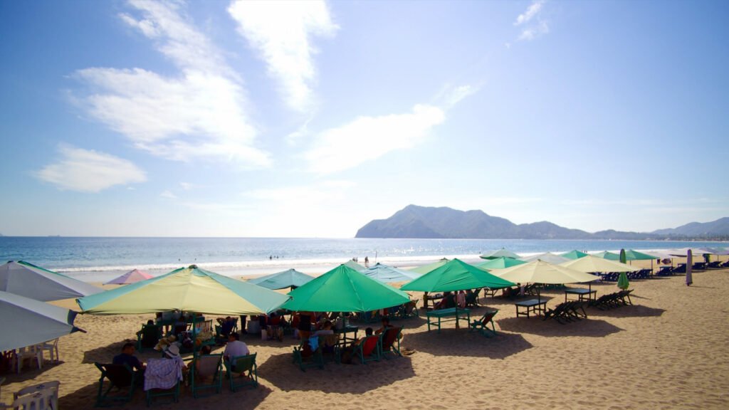 Playa La Boquita Manzanillo, Col.